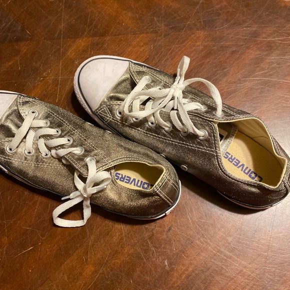 Converse Golden Sneakers - Picture 4 of 7